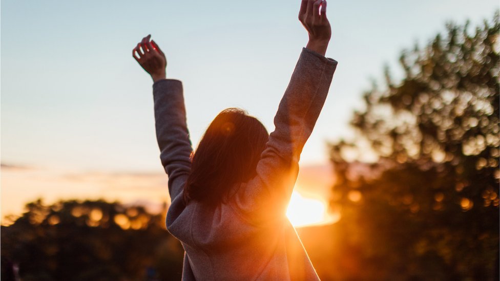 প্রতিদিন ২০ মিনিট সূর্যের আলোই বদলে দিতে পারে আপনার শরীরের ভাগ্য!